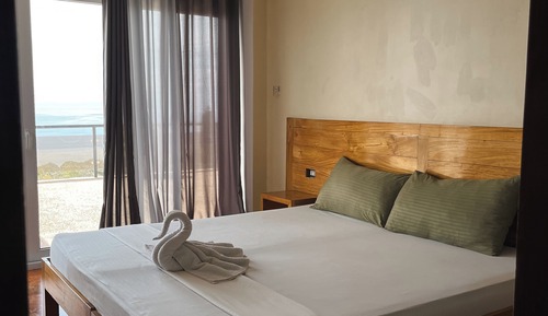 Deluxe Double Room, 1 King Bed, Non Smoking, Sea View