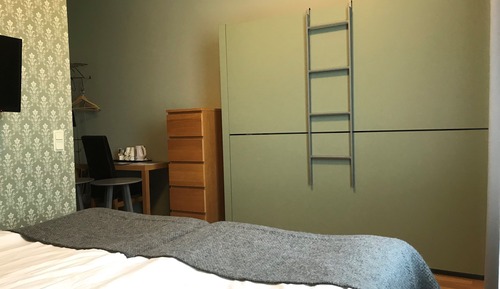 Family Room (Standard)