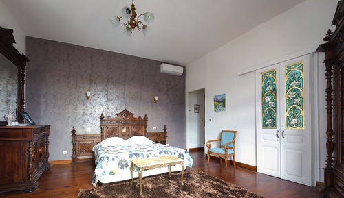 Room (Aspin)