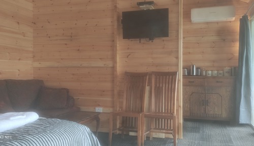 Honeymoon Studio Suite