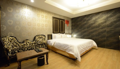 Suite Double Room
