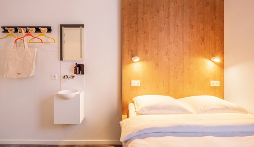 BUNK ROOM FOR 4