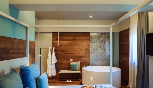 Junior Studio Suite
