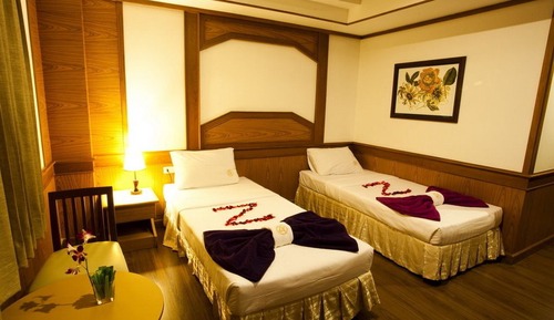 Standard Twin Room 