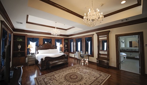 Presidential Room, Non Smoking, Private Bathroom (2nd Floor)
