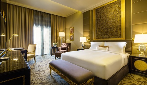 Superior Room, 1 King Bed