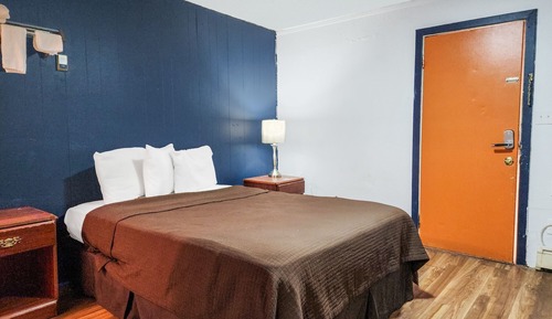 Room, 1 Queen Bed, Non Smoking
