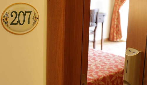 Deluxe Room, Private Bathroom, Garden View