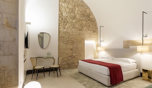 Deluxe Room, 1 King Bed, Annex Building