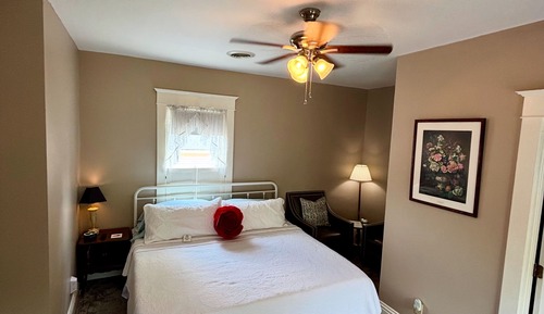 Bluegrass Room