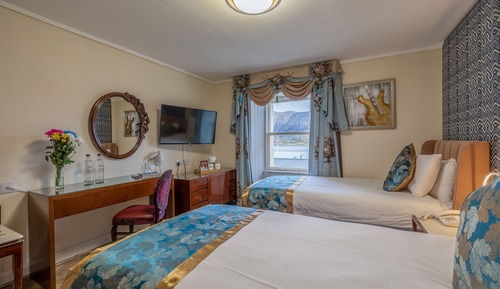 Deluxe Twin Room (Loch View)