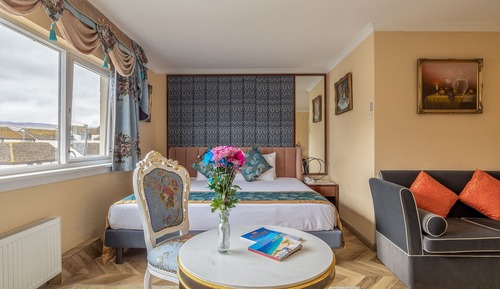Suite (Loch Linnhe)