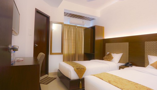 Standard Twin Room