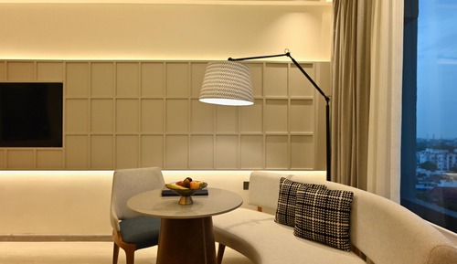 Modern Luxury Rooms (Newly Renovated)