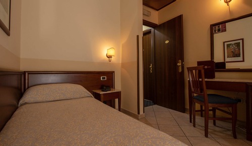 Classic Single Room