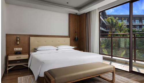 Deluxe Suite, 1 King Bed, Non Smoking