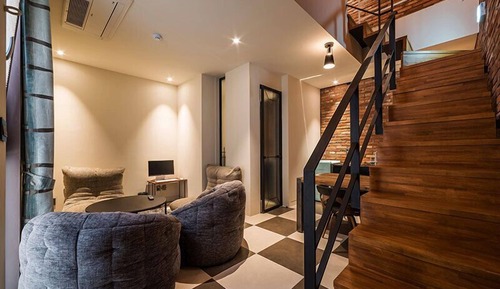 Suite - Party Room