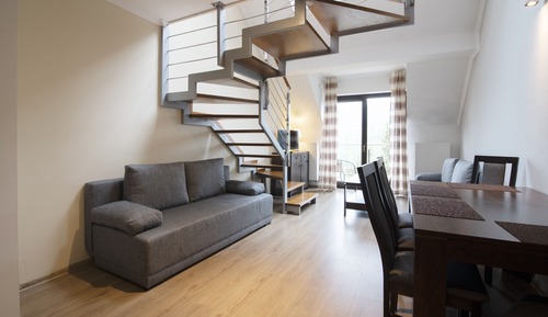 Apartment (406)