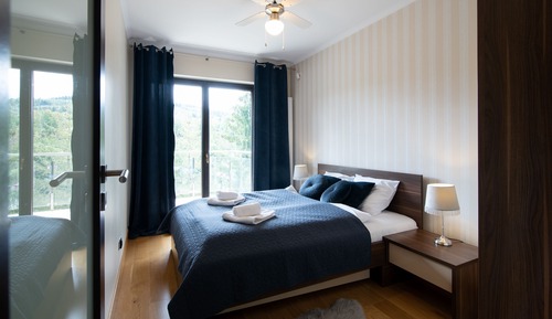 Apartment (303)