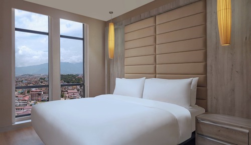 Club Suite, 1 Bedroom (Savvy)