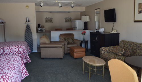Family Suite, 2 Queen Beds, Non Smoking