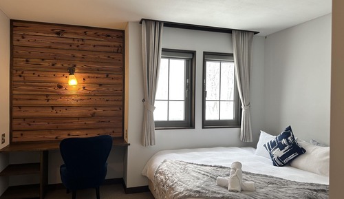 Double Room (203)