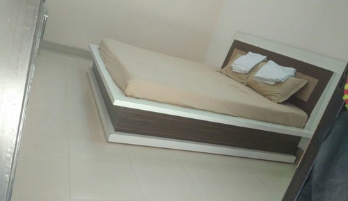 Standard Air Cool Room, Shared Bathroom