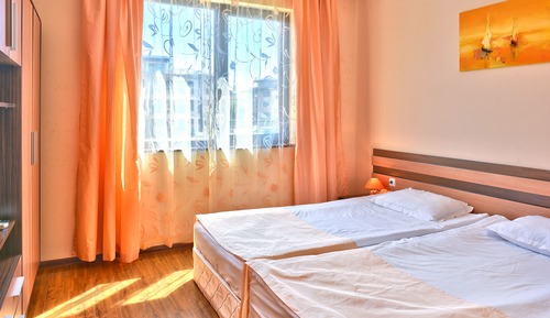 Apartment, 2 Bedrooms, Pool View