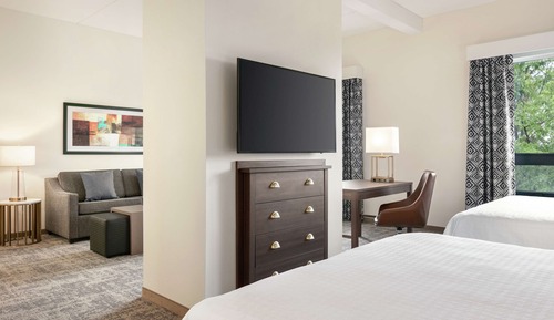 Deluxe Room, 2 Queen Beds, Accessible (Hearing)