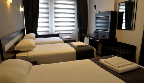 Basic Triple Room