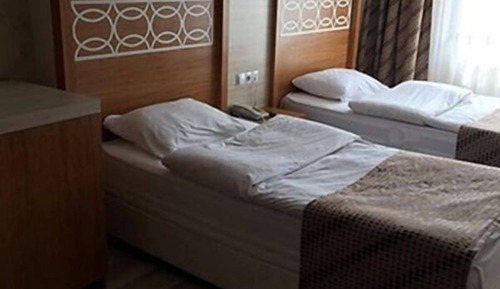 Basic Twin Room