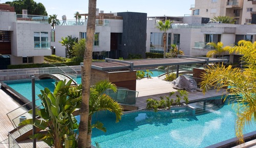 Deluxe Suite, Pool View