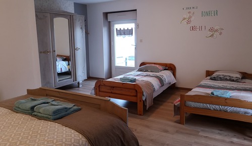 Family Room, Multiple Beds, Non Smoking, Garden View (Papillon)