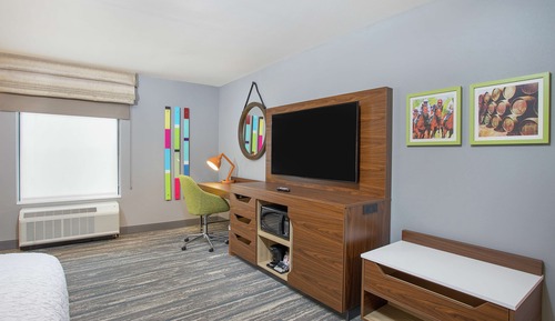 Room, 1 King Bed, Accessible (Hearing)