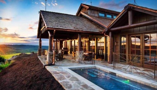 Payne's Valley Four Bedroom Cottage ADA