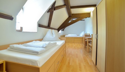 Basic Triple Room