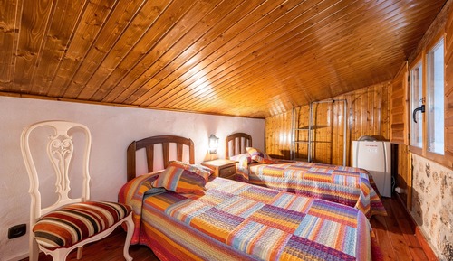 House, 4 Bedrooms