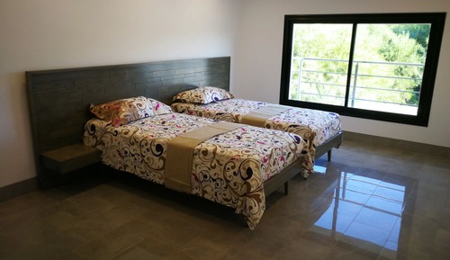 Luxury Duplex, 3 Bedrooms, Non Smoking