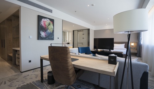 Deluxe Suite, 1 King Bed