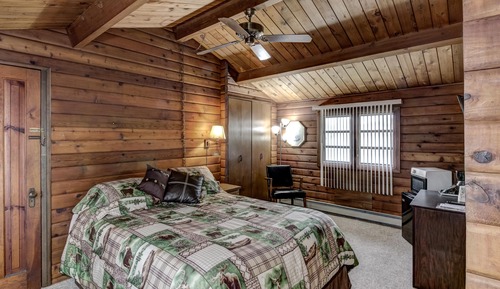 Deluxe Single Room, 1 Queen Bed, Non Smoking