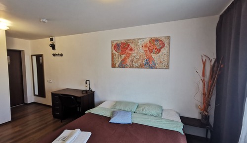 City Apartment, 1 Queen Bed, Non Smoking