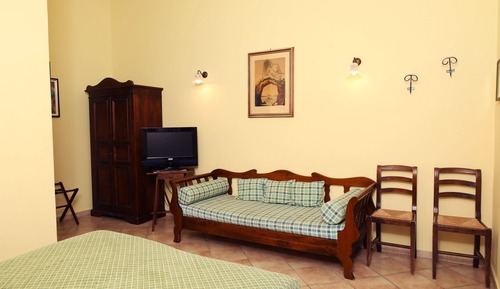 Triple Room