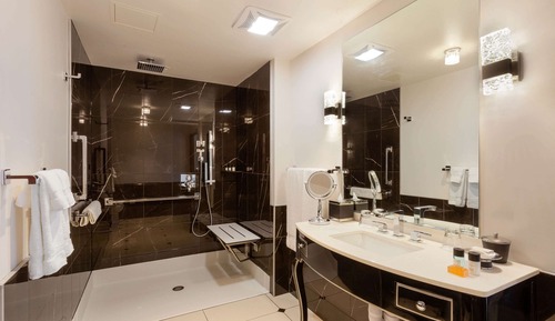 Suite, 1 King Bed, Non Smoking (Residential)