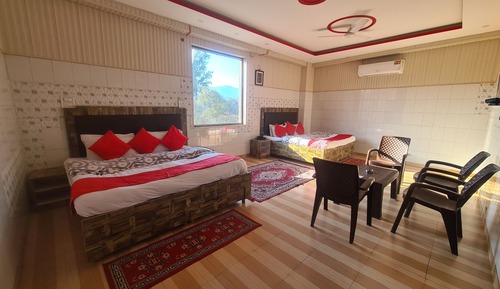 Deluxe Quadruple Room, Multiple Beds, Non Smoking