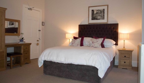Classic Double Room