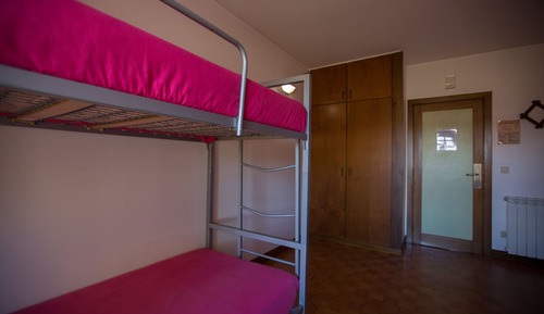 Shared Dormitory, Men only, Shared Bathroom (4 Beds)