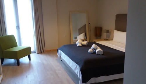 Superior Double Room (Meteora view)