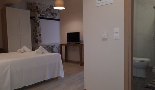 Deluxe Suite (Ground floor Street view)