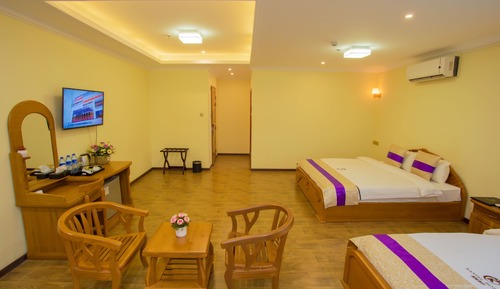 Deluxe Family Room