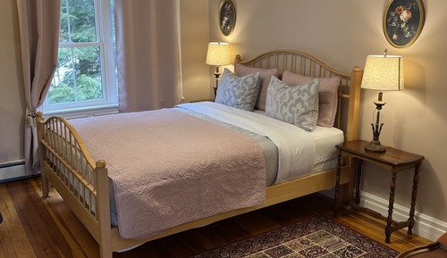 Superior Double Room, Ensuite (Rosebud Room)